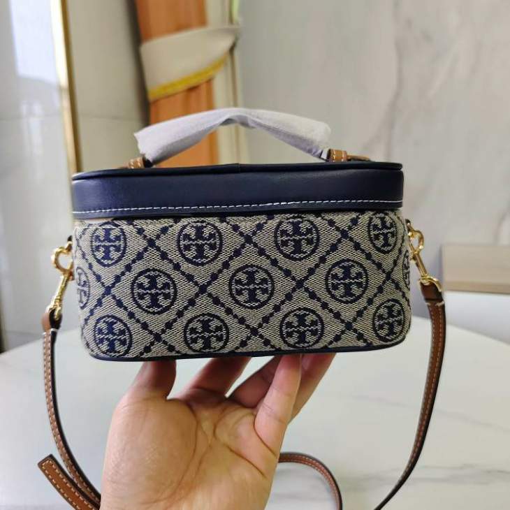 Picture of Tory Burch Handbags _SKUfw237919961fw